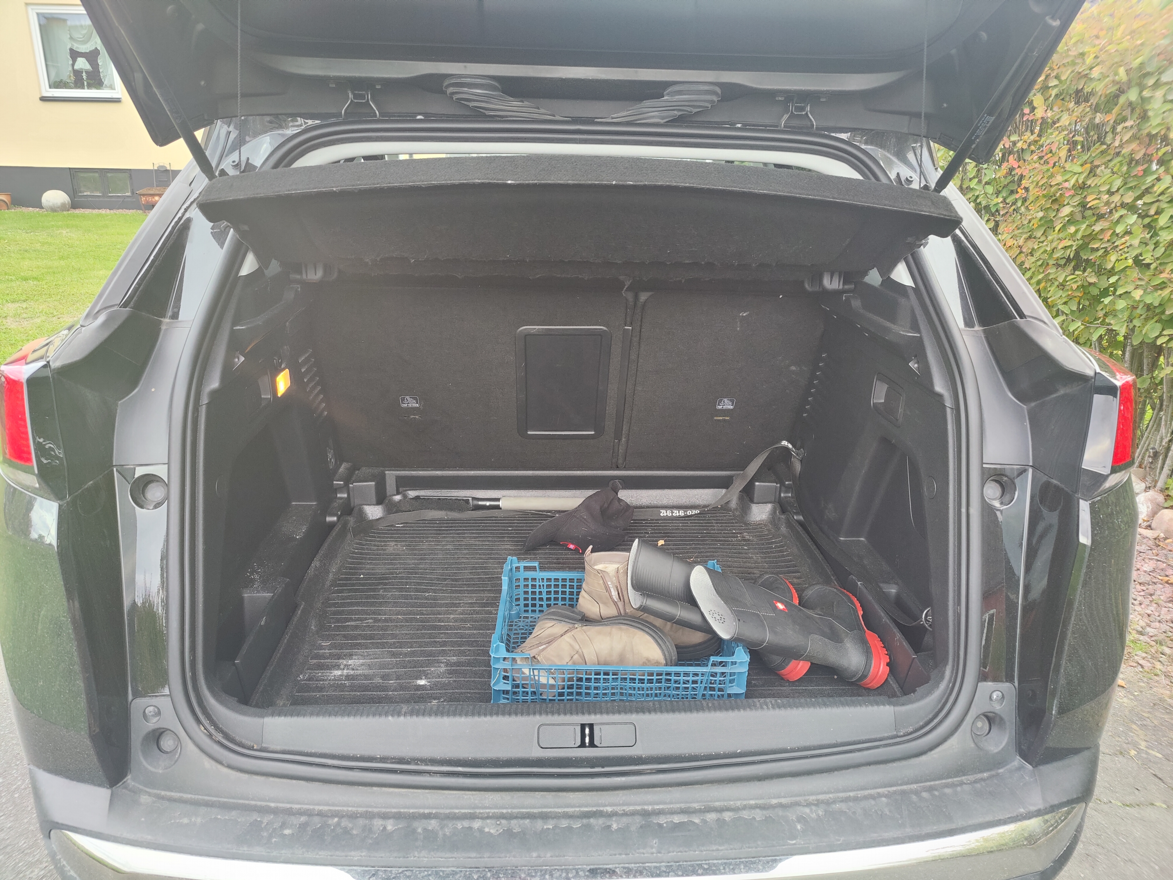 Peugeot 3008 1.5 BlueHDi 130 EAT 2019, bild 5/10