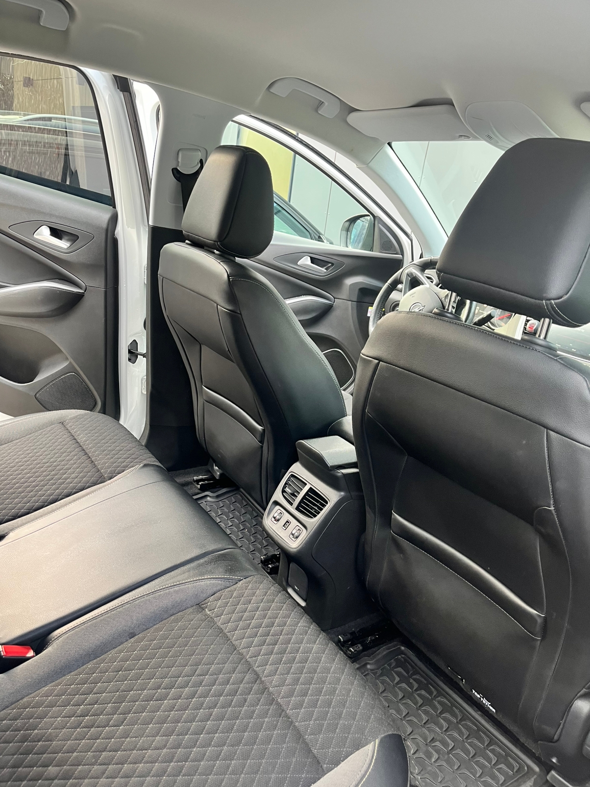 Opel Grandland X 1.2 Turbo Automatisk 2019, photo 6/6