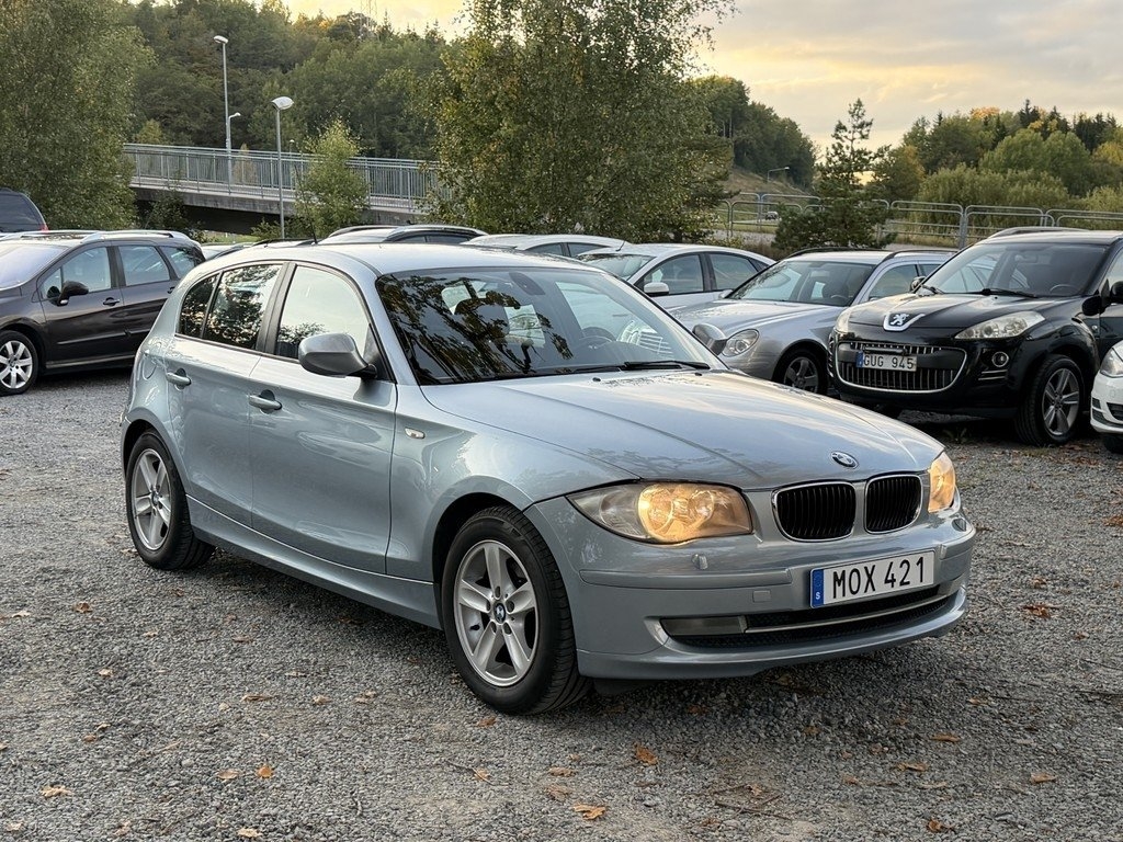 BMW 118 2010, bild 2/10