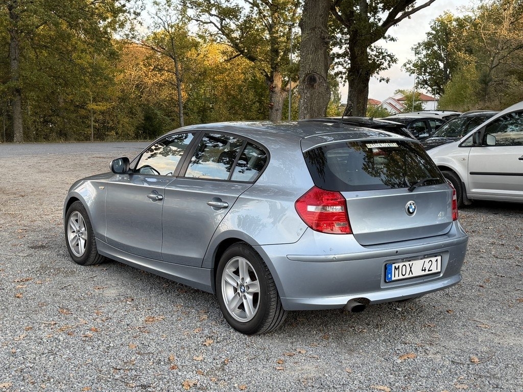BMW 118 2010, bild 4/10
