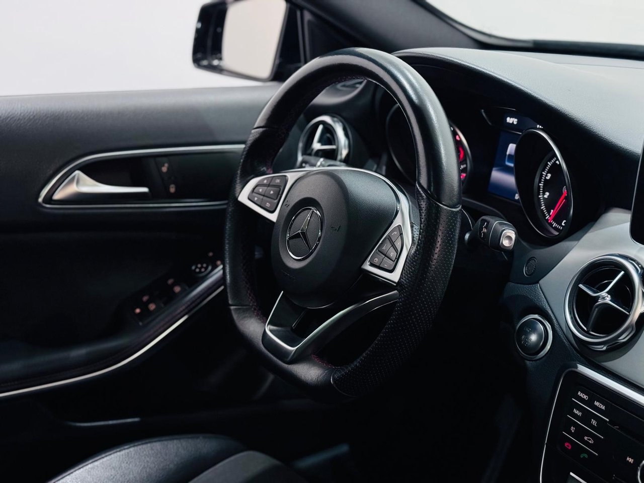 Mercedes-Benz GLA 2019, bild 5/10