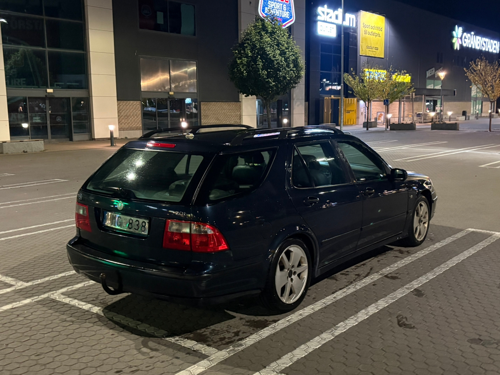 Saab 9-5 SportCombi 2.0 T Manuell 2004, bild 3/10