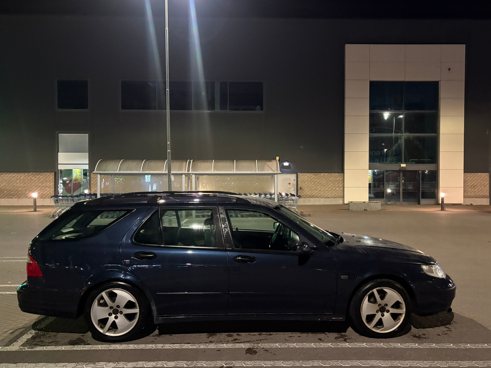 Saab 9-5 SportCombi 2.0 T Manuell 2004, bild 2/10