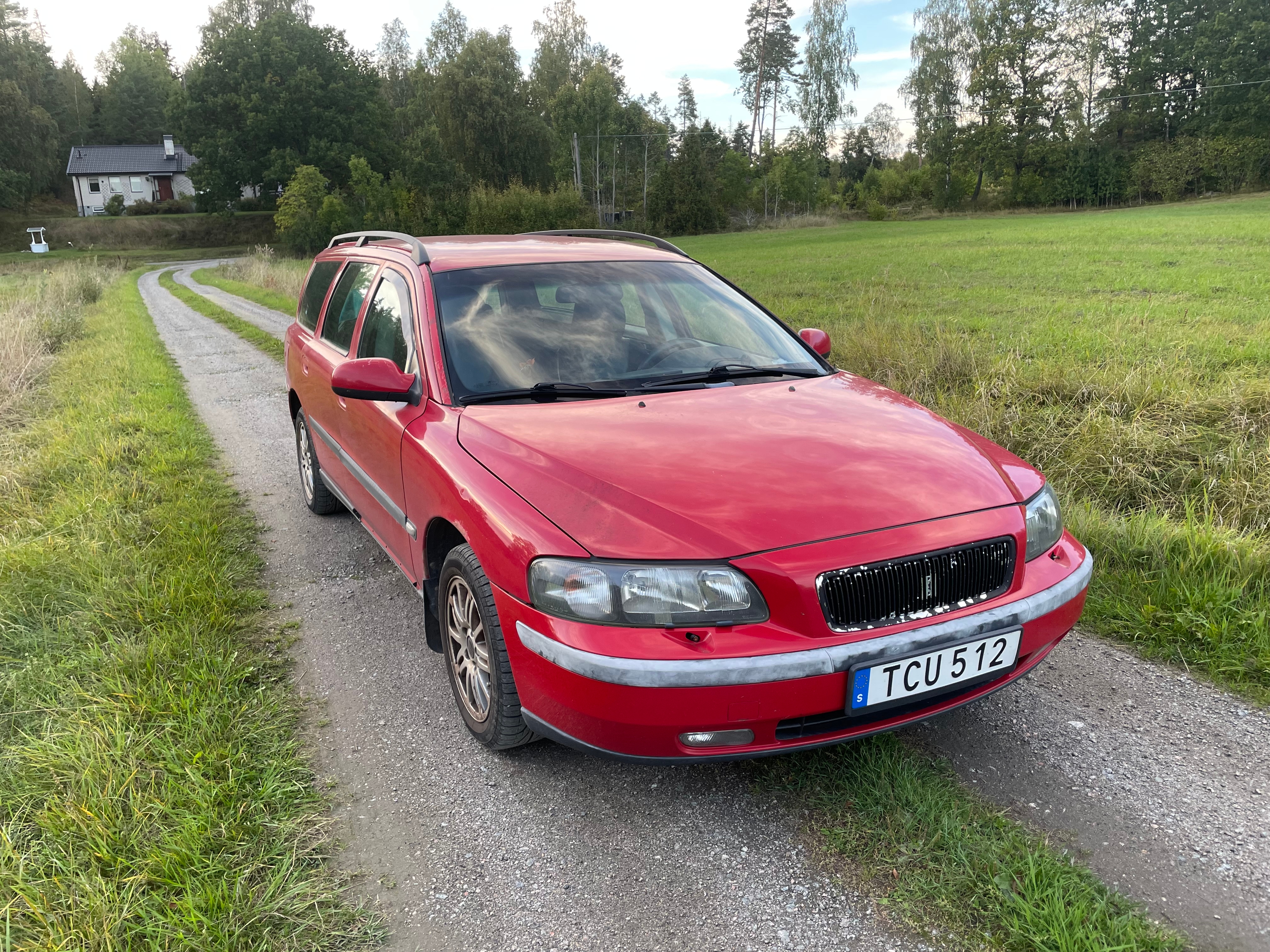 Volvo V70 2.4 Manuell 2002, bild 2/3