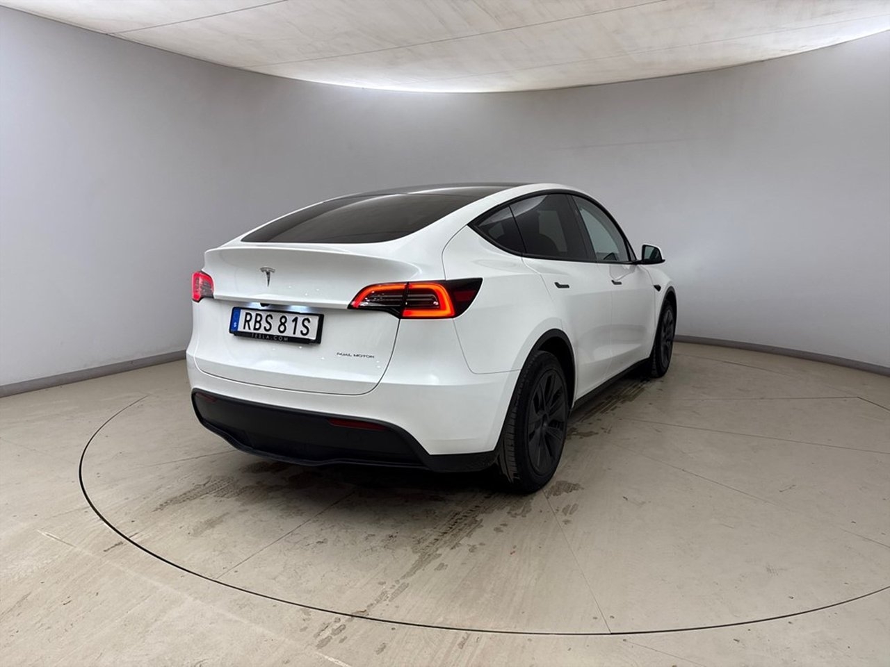 Tesla Model Y 2025, bild 3/10