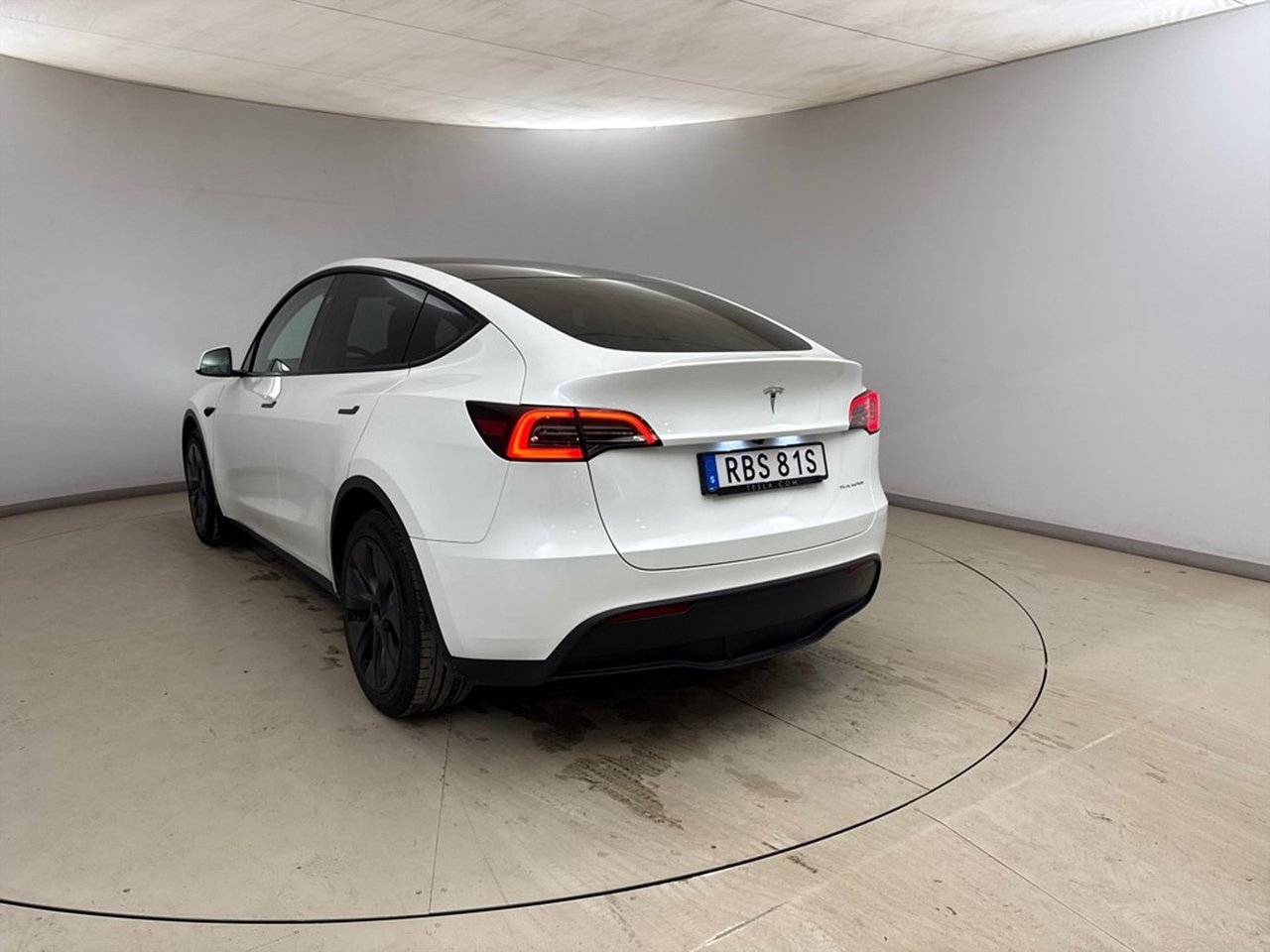 Tesla Model Y 2025, bild 4/10