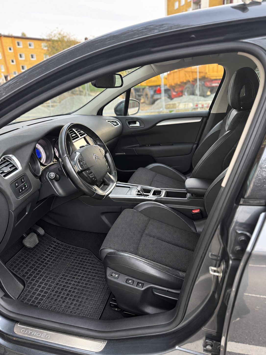 Citroen C4 1.6 e-HDi Airdream EGS 2014, bild 7/10