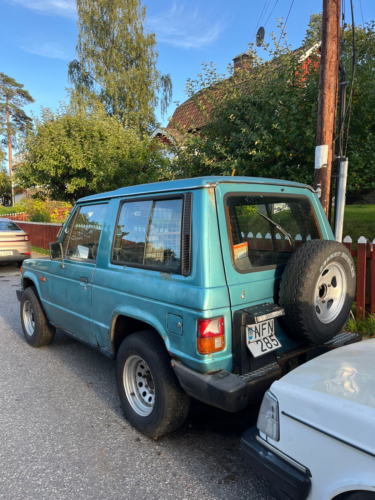 Mitsubishi Pajero 1988, bild 2/6
