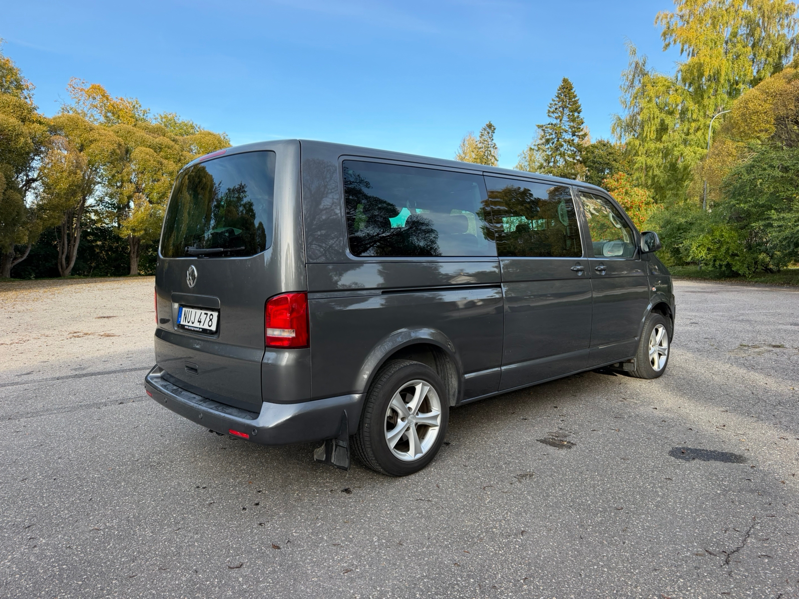 Volkswagen Caravelle 2012, kuva 2/5