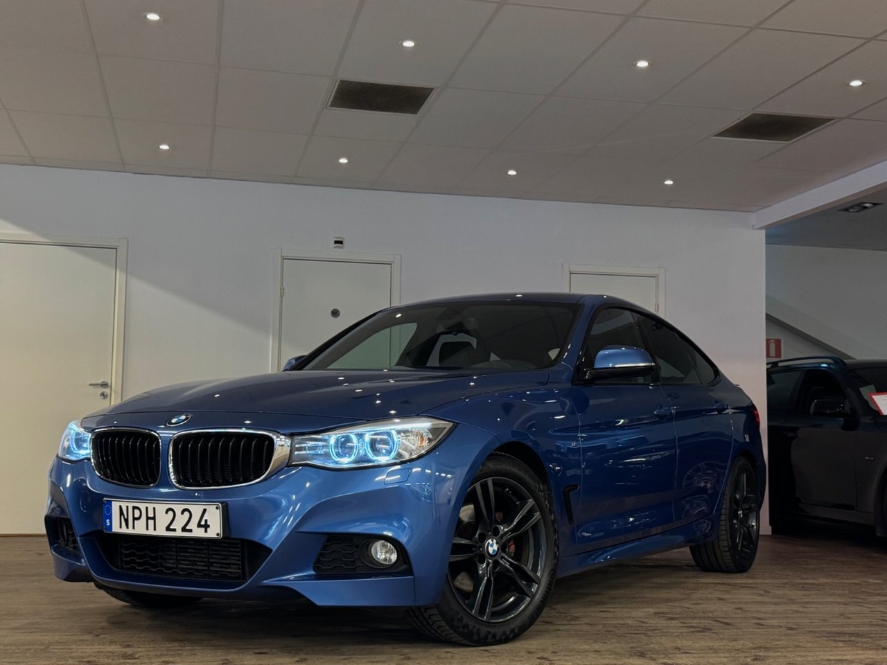 BMW 320 2015, bild 6/10
