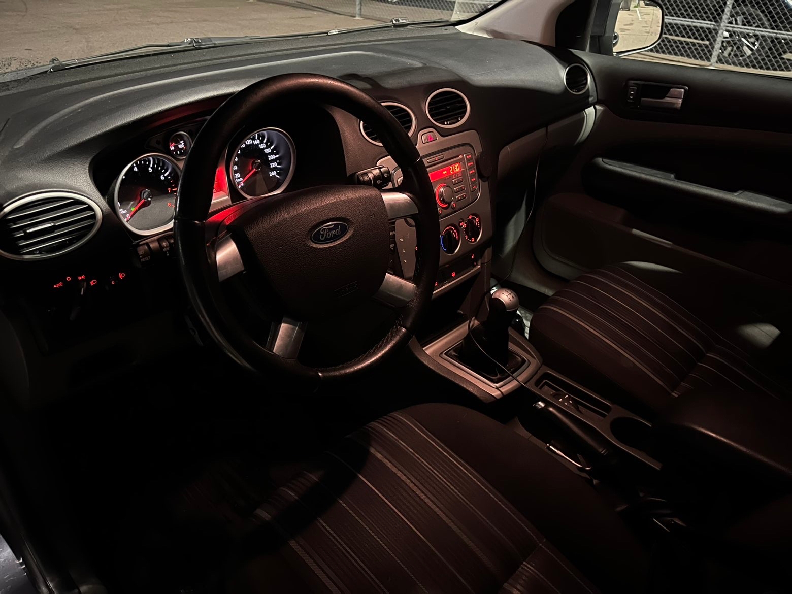 Ford Focus 2008, kuva 7/10