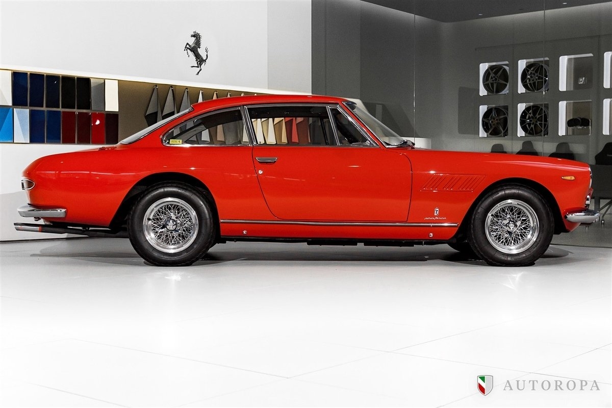 Ferrari 330 GT 2+2 1965, bild 3/10