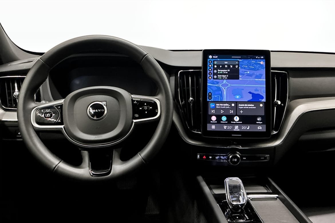 Volvo XC60 T6 Plus Black Nordic Edition 2026, bild 4/9
