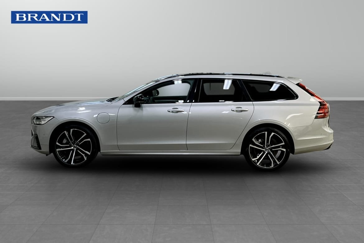 Volvo V90 T6 Plus Dark Nordic Edition 2026, kuva 3/9