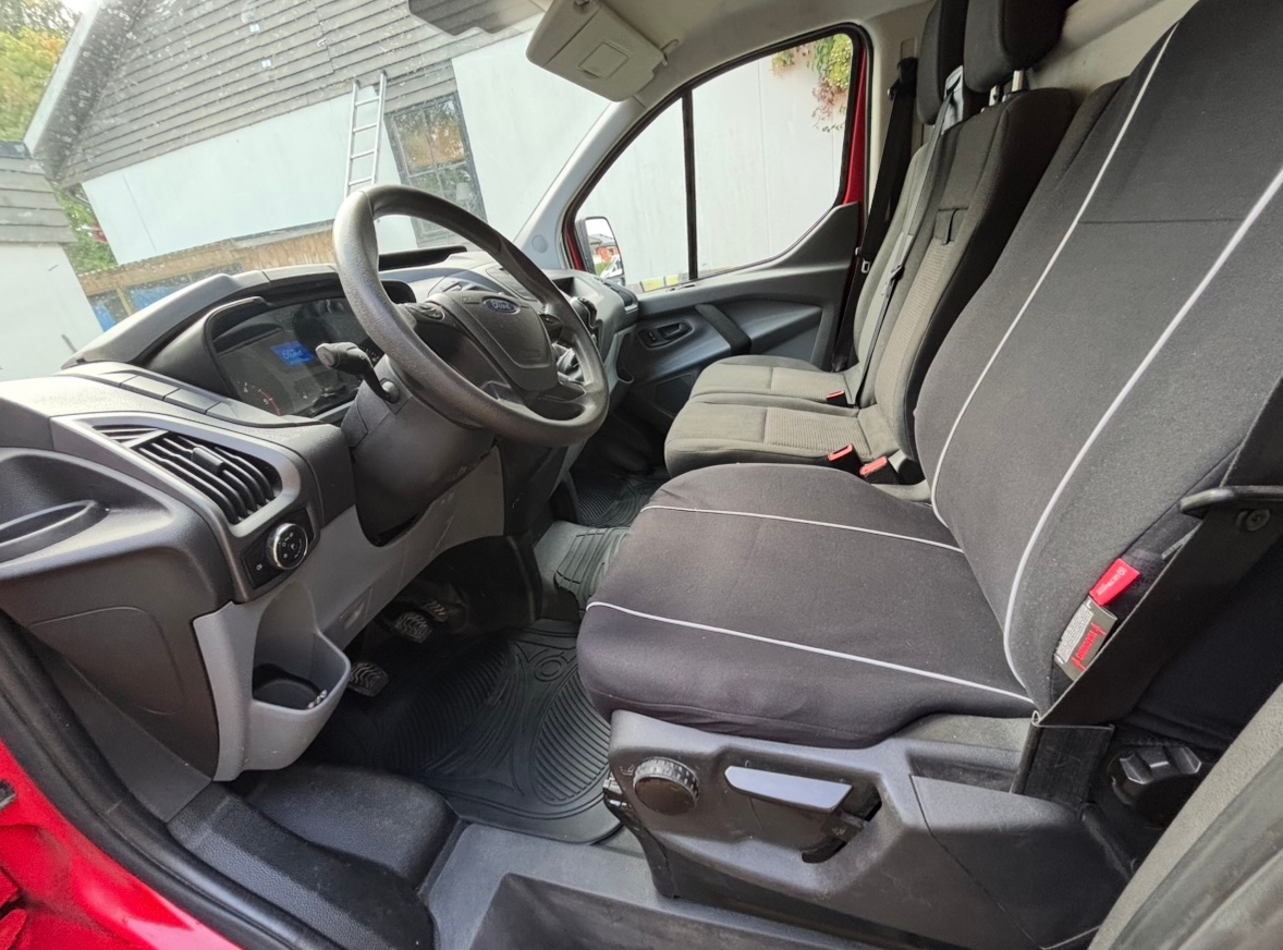 Ford Transit Custom 270 2.2 TDCi Manuell 2015, bild 5/8