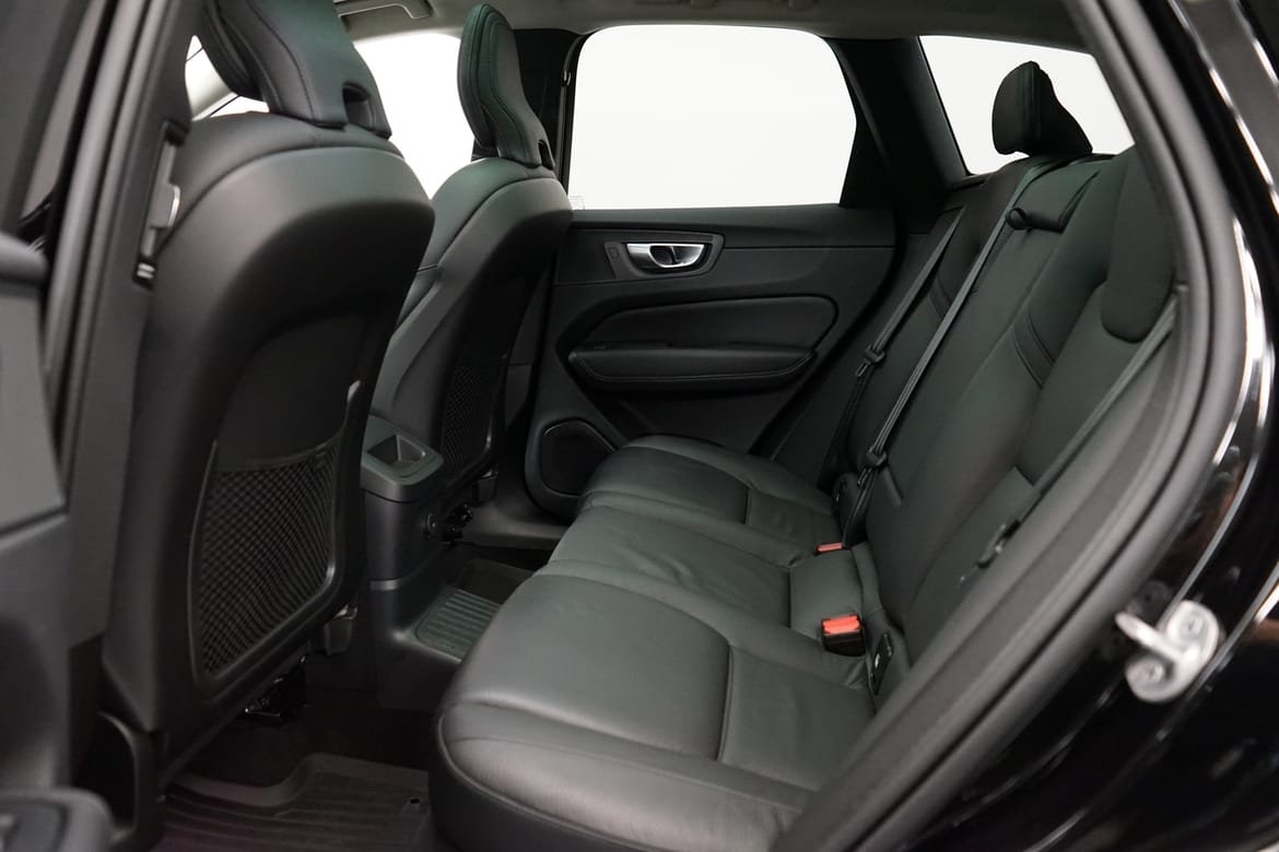 Volvo XC60 2024, photo 7/10