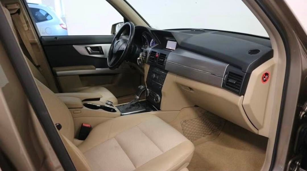 Mercedes-Benz GLK 2010, photo 6/8