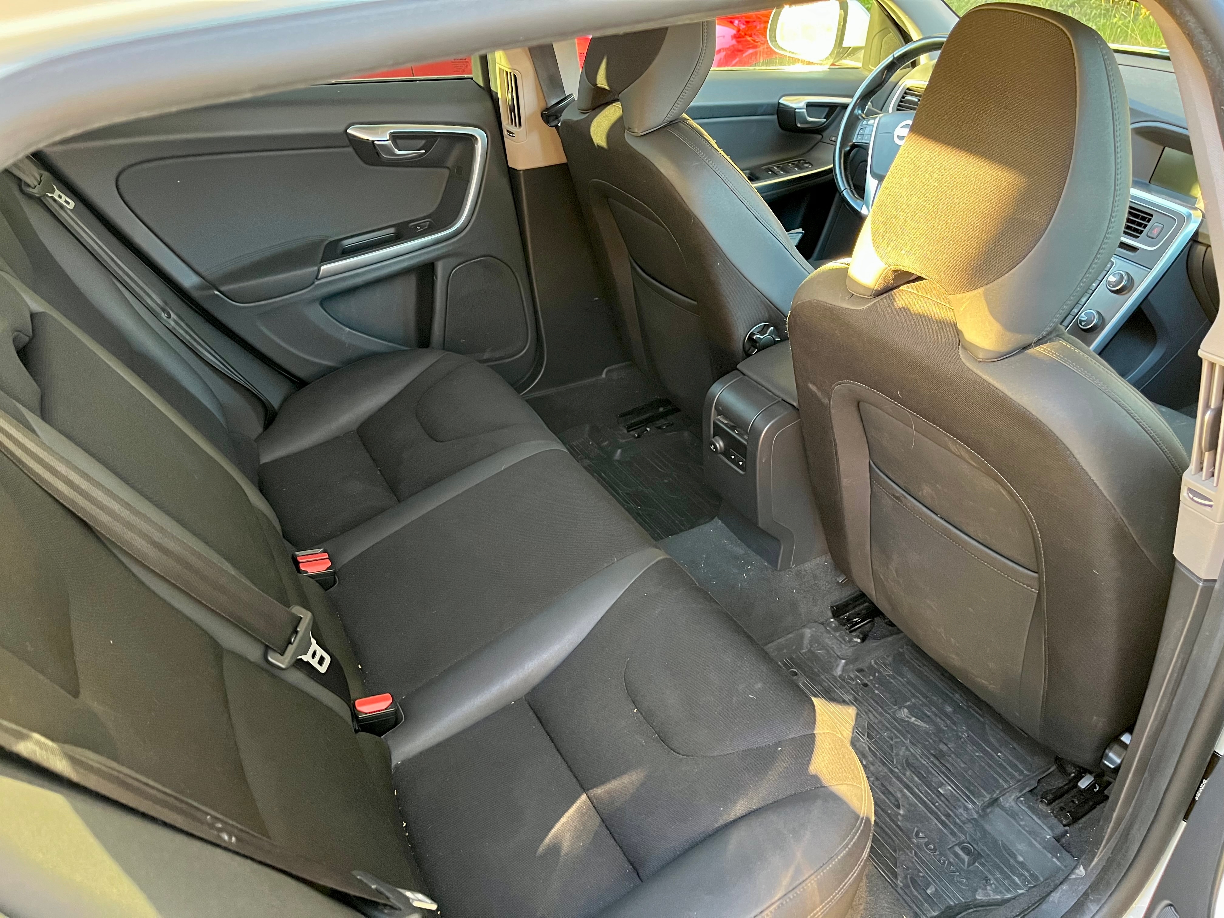 Volvo V60 T3 Manuell 2012, bild 4/7