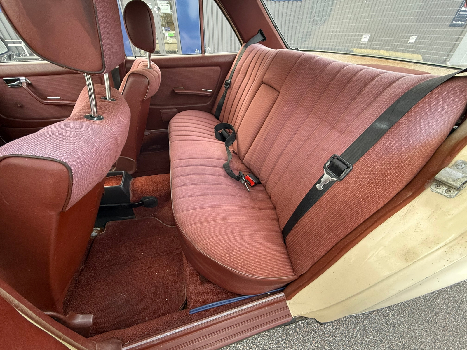 Mercedes-Benz 240 D Manuell 1983, bild 7/7