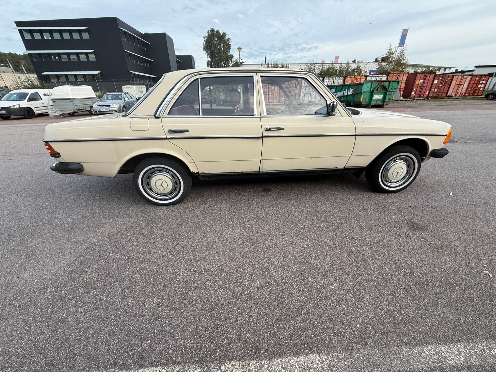 Mercedes-Benz 240 D Manuell 1983, bild 2/7