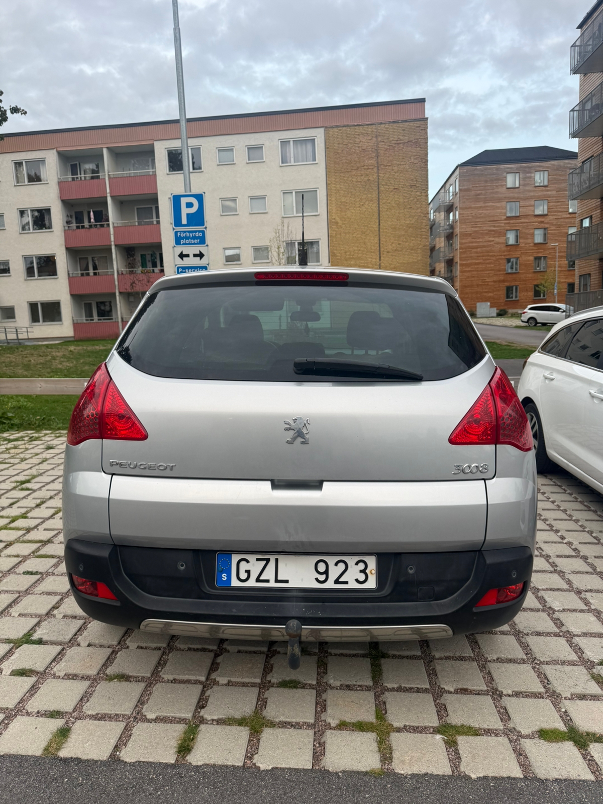 Peugeot 3008 1.6 HDi FAP Manuell 2010, bild 4/9