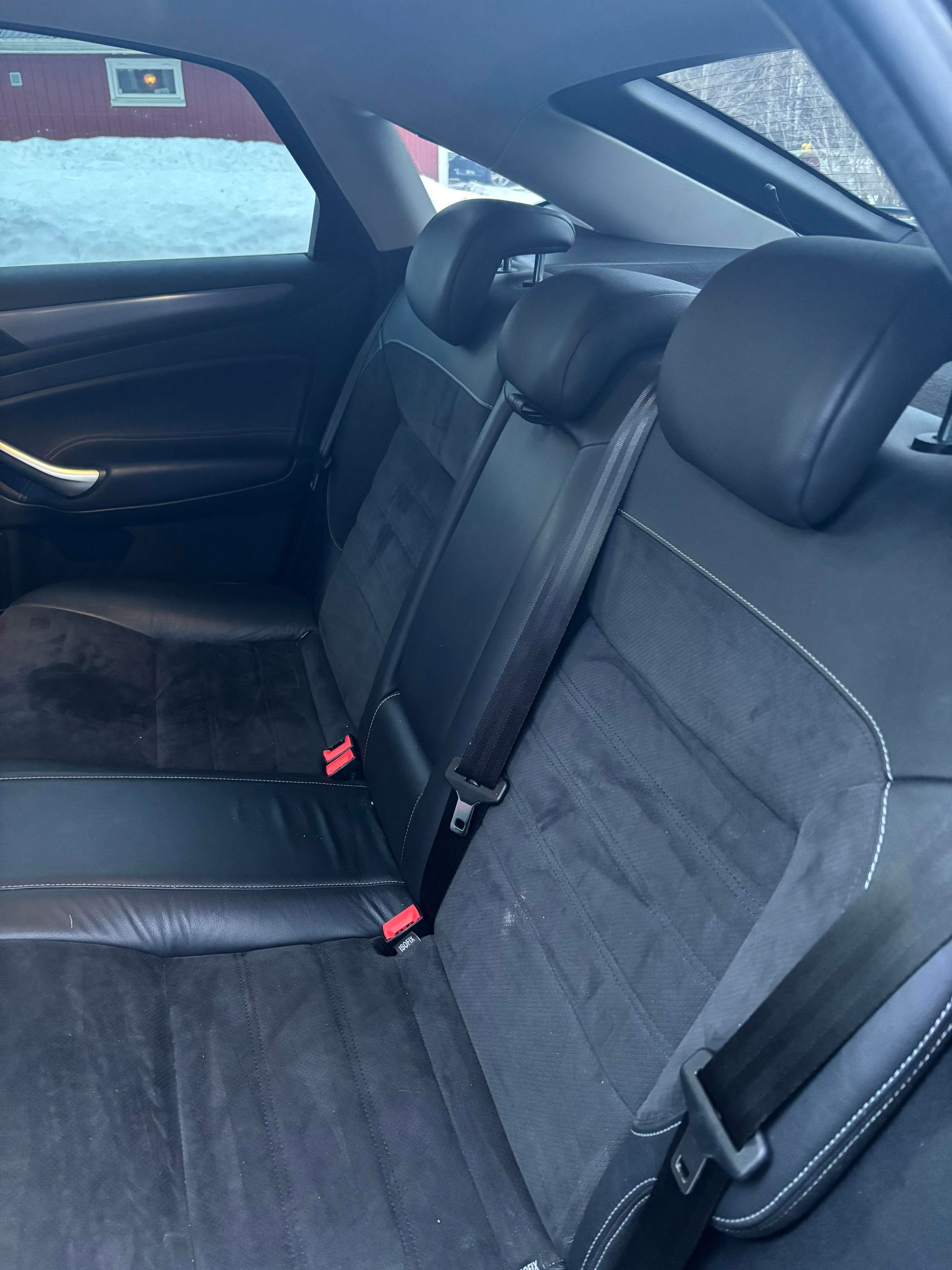Ford Mondeo 2.2 TDCi Manuell 2011, bild 3/9