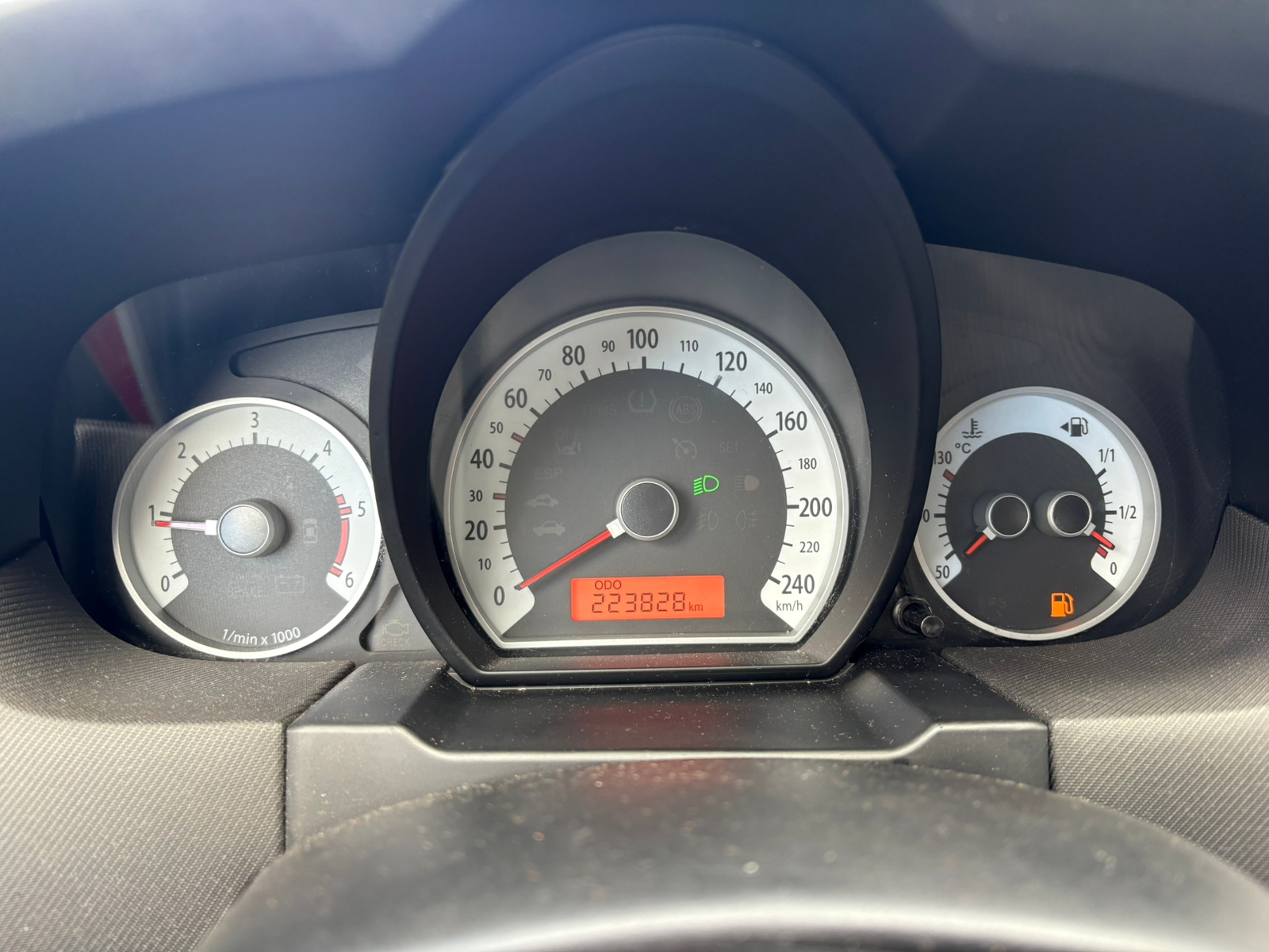 Kia Ceed 1.6 CRDi Manuell 2008, bild 2/7