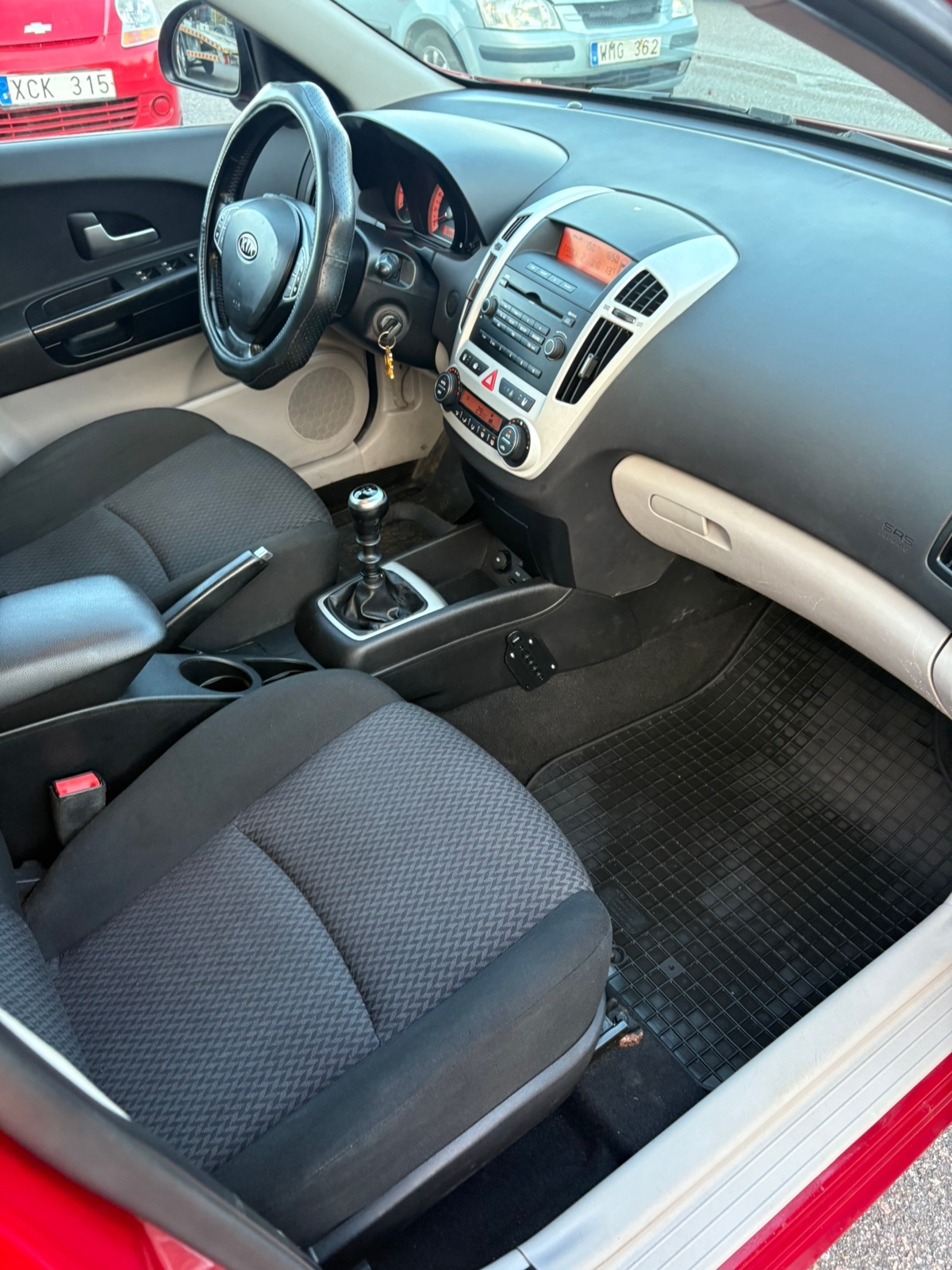 Kia Ceed 1.6 CRDi Manuell 2008, bild 4/7