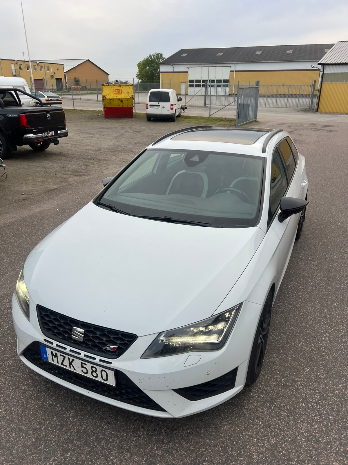 Seat Leon 2016, bild 2/7