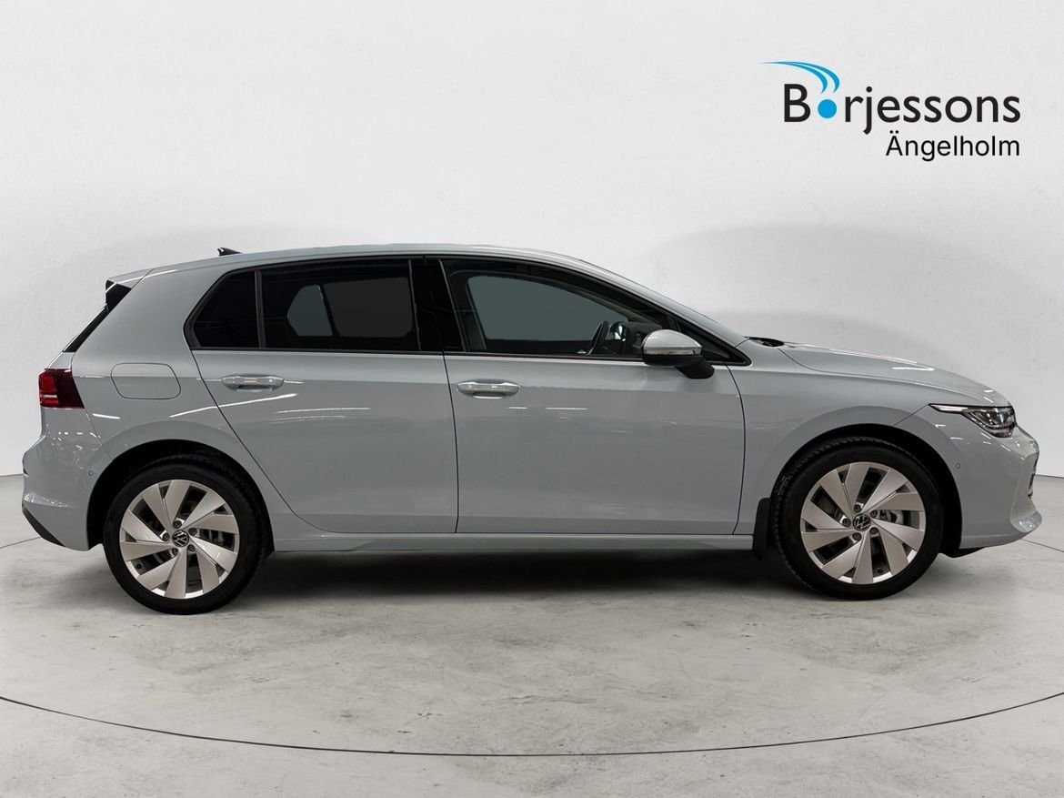 Volkswagen Golf LIFE EHYBRID 1.5 204 HK 2026, kuva 2/8