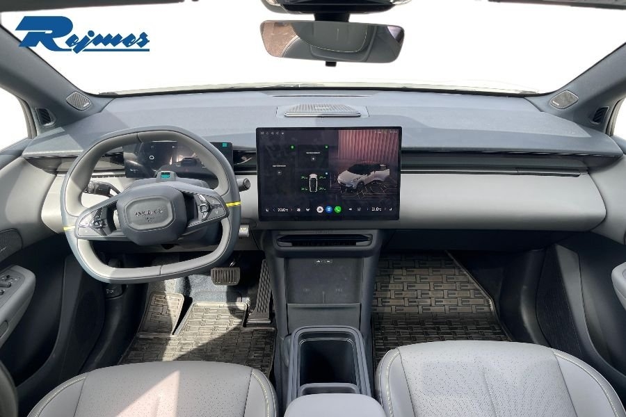Lynk & Co 02 More BEV 2025, bild 7/10