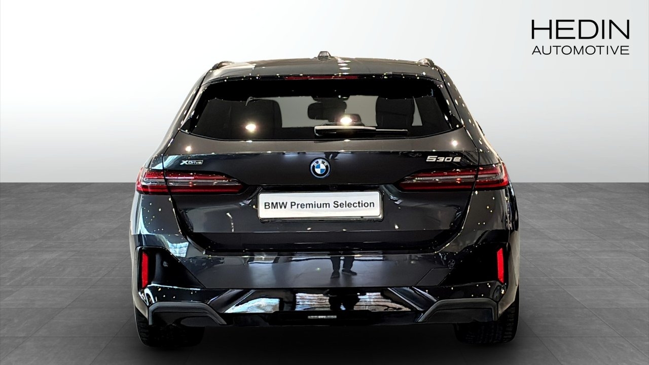 BMW 530 2026, photo 7/9