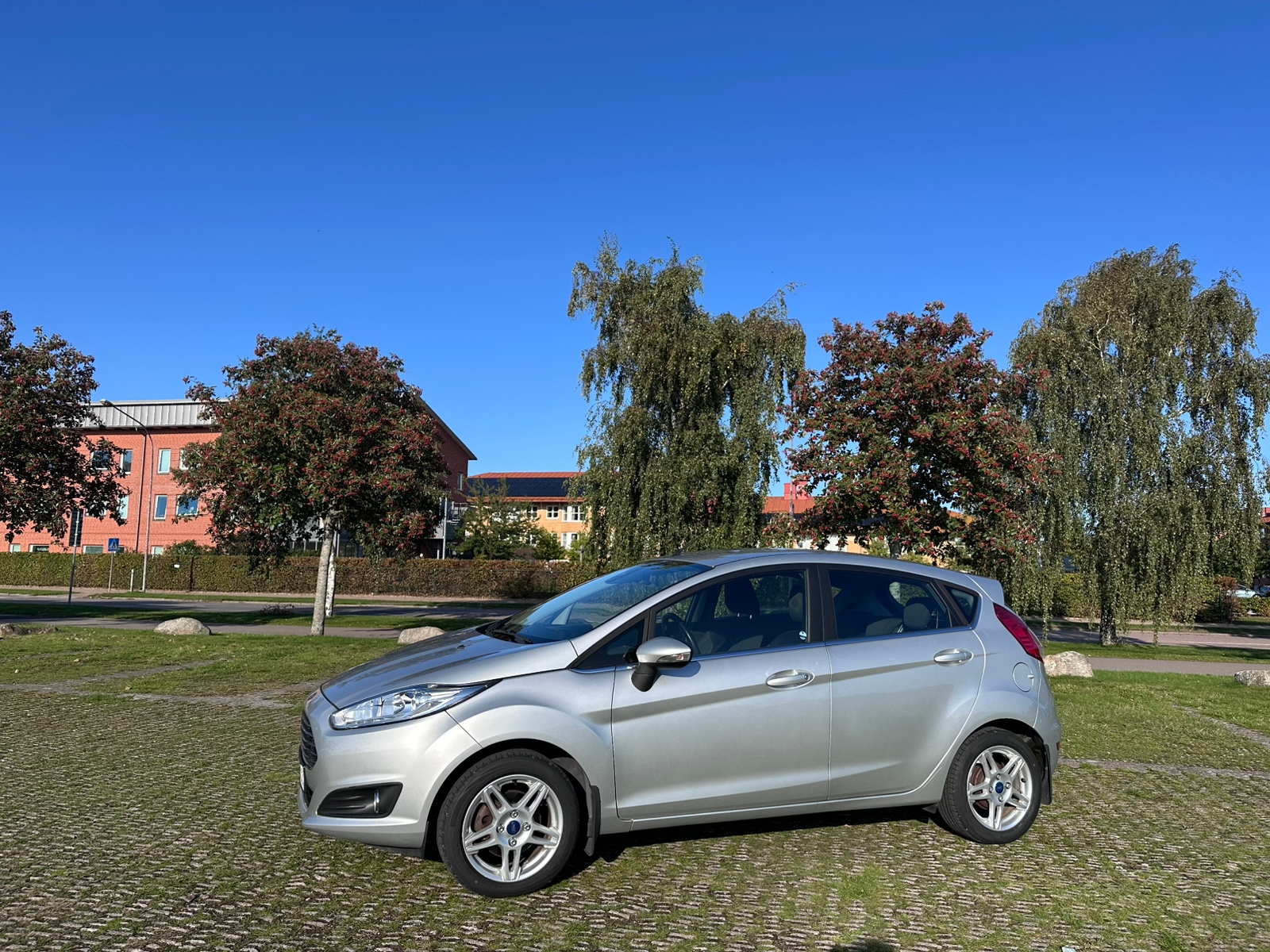 Ford Fiesta 5-dörrar 1.0 Manuell 2014, photo 2/9