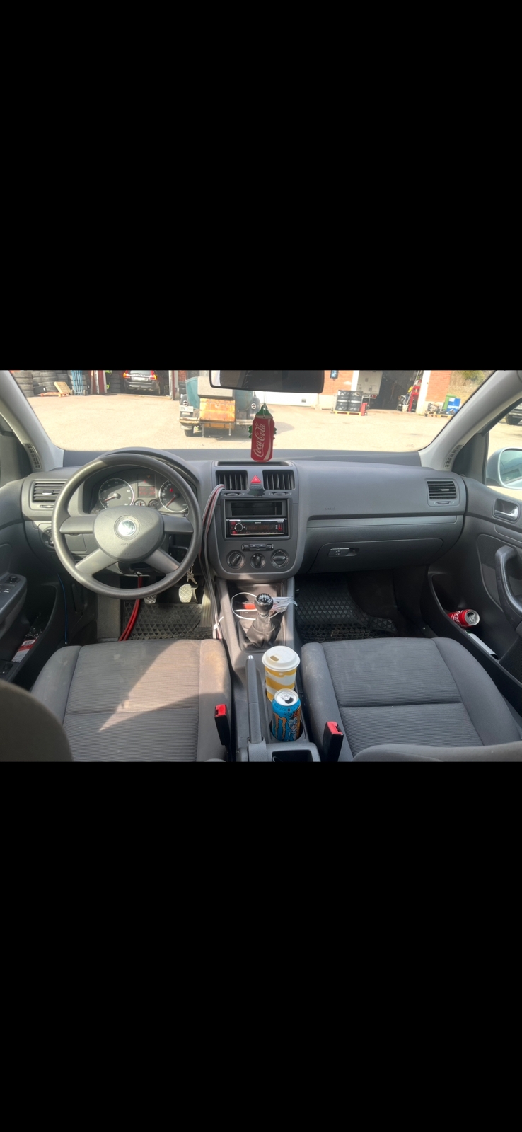 Volkswagen Golf V 5-dörrar 1.6 Manuell 2005, bild 4/4
