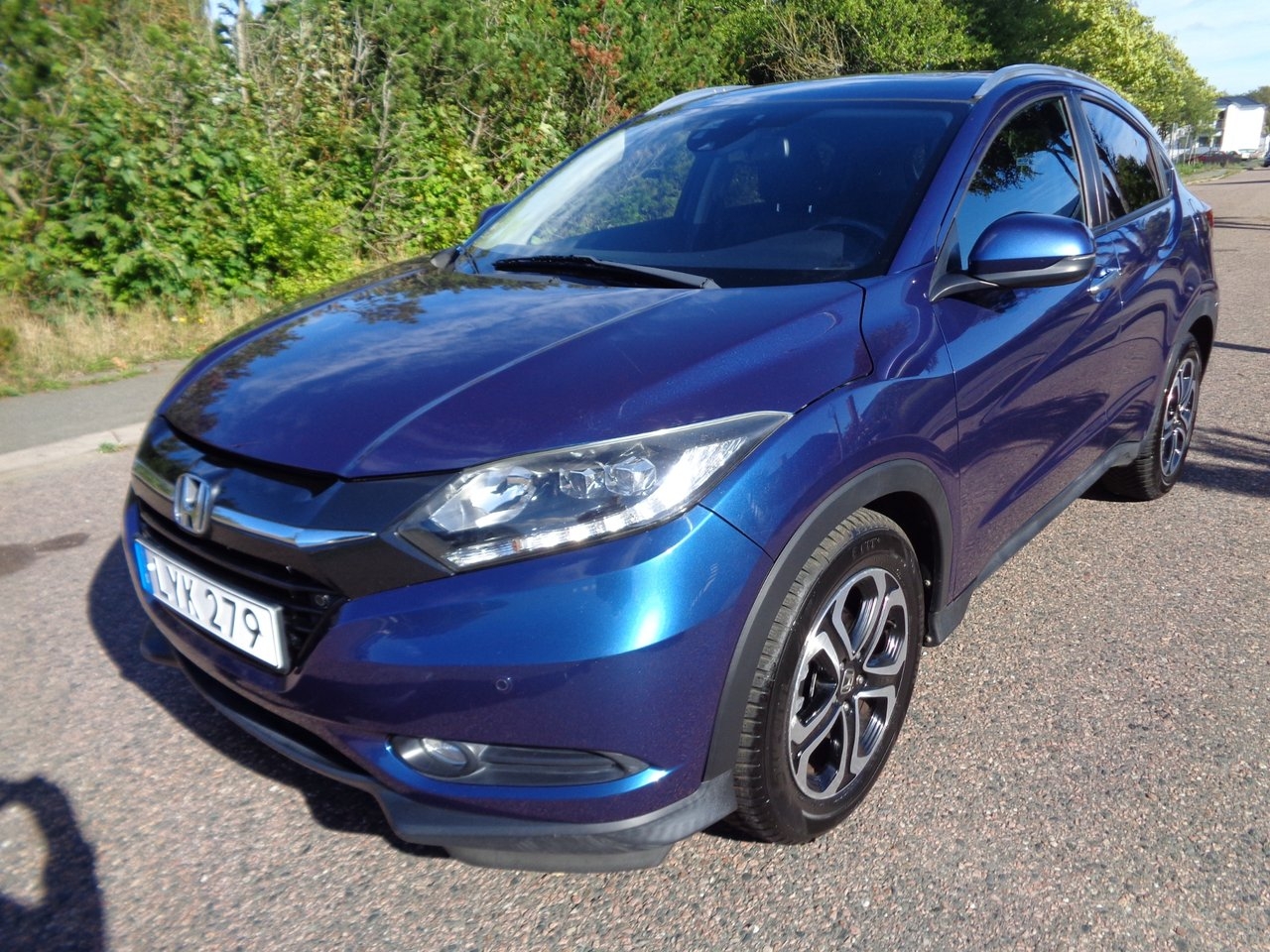 Honda HR-V 1.6 i-DTEC Executive 2016, kuva 2/19