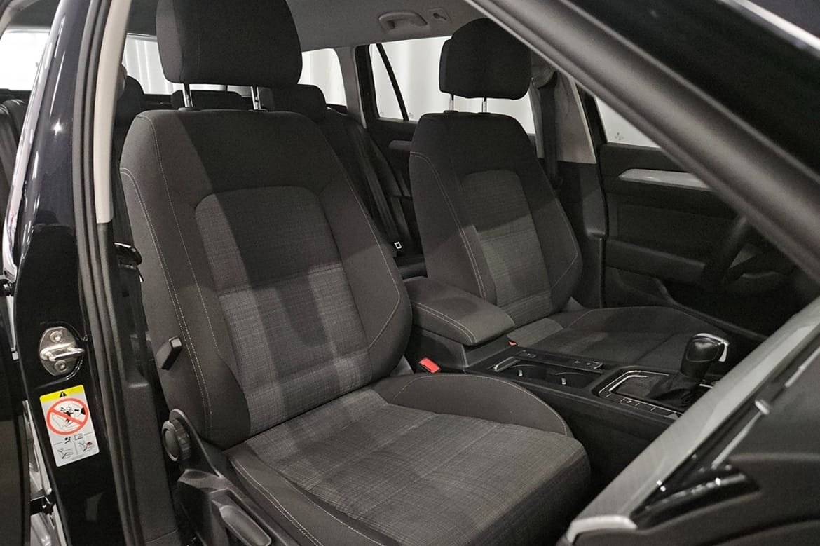 Volkswagen Passat 2022, bild 6/9