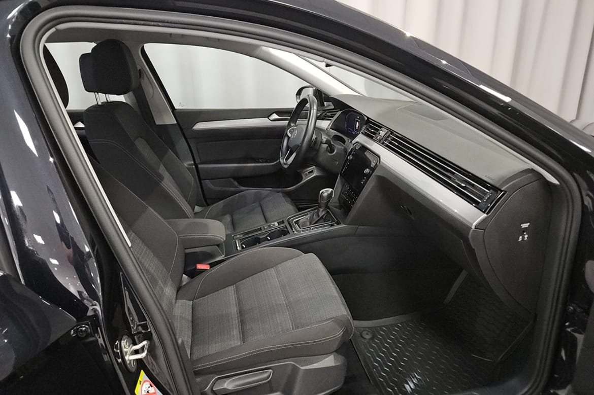 Volkswagen Passat 2022, bild 5/9