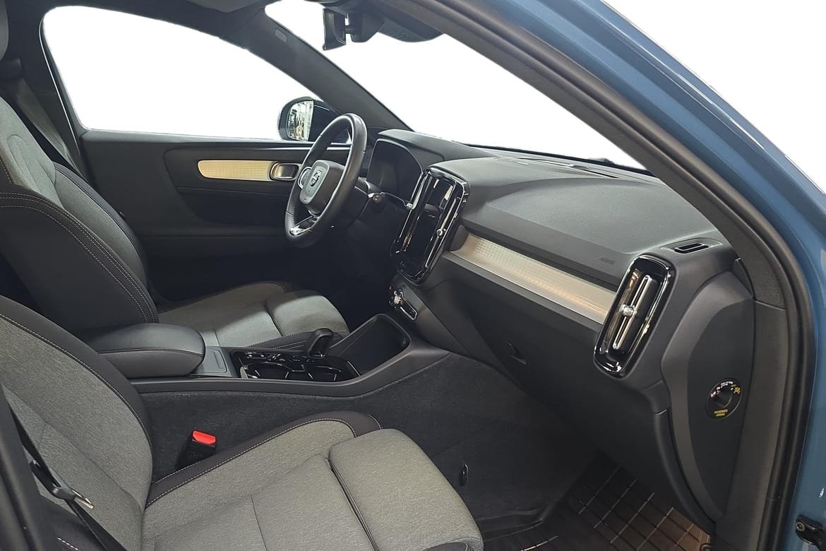 Volvo XC40 2024, bild 7/10