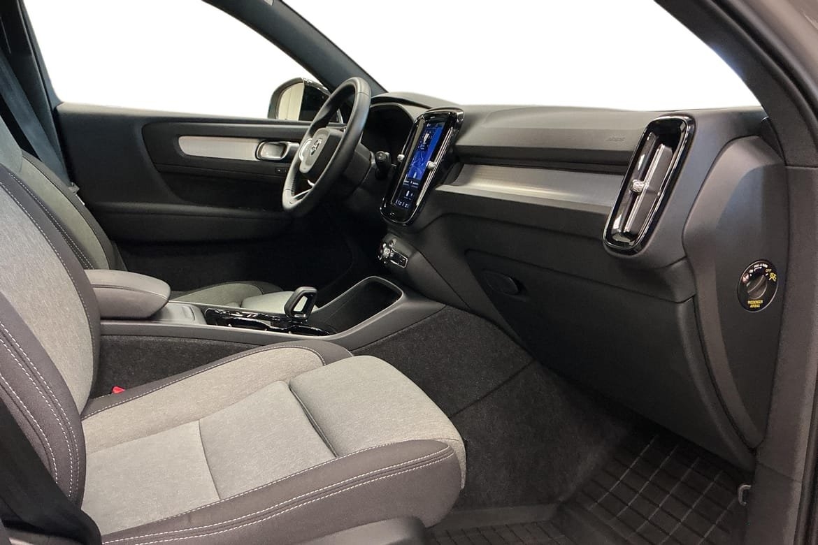 Volvo XC40 B3 FWD Bensin Plus Dark/360 2025, bild 7/10