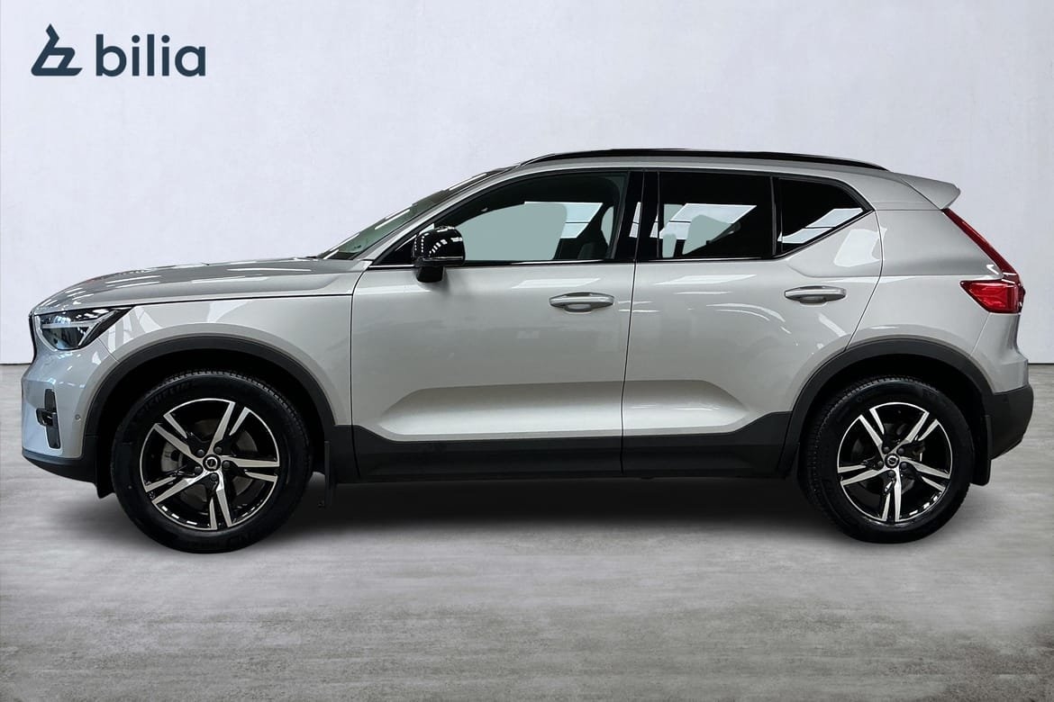 Volvo XC40 B3 FWD Bensin Plus Dark/360 2025, bild 3/10