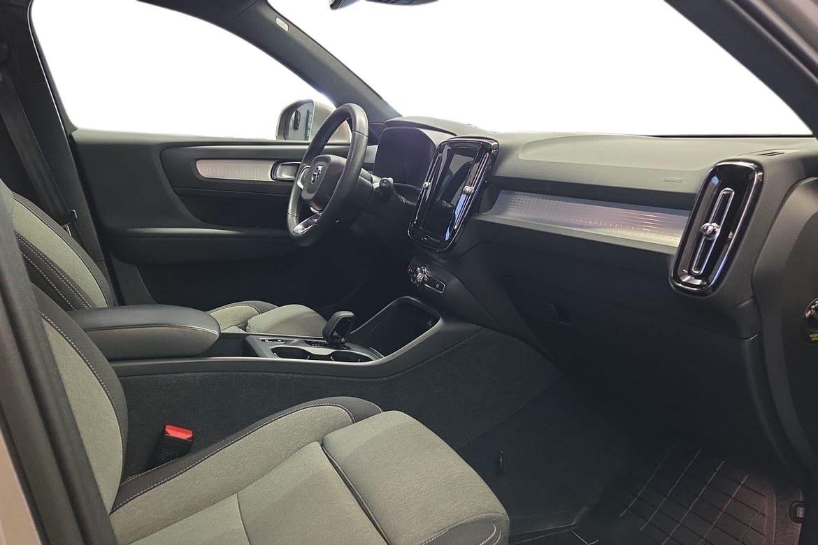 Volvo XC40 2023, bild 7/10