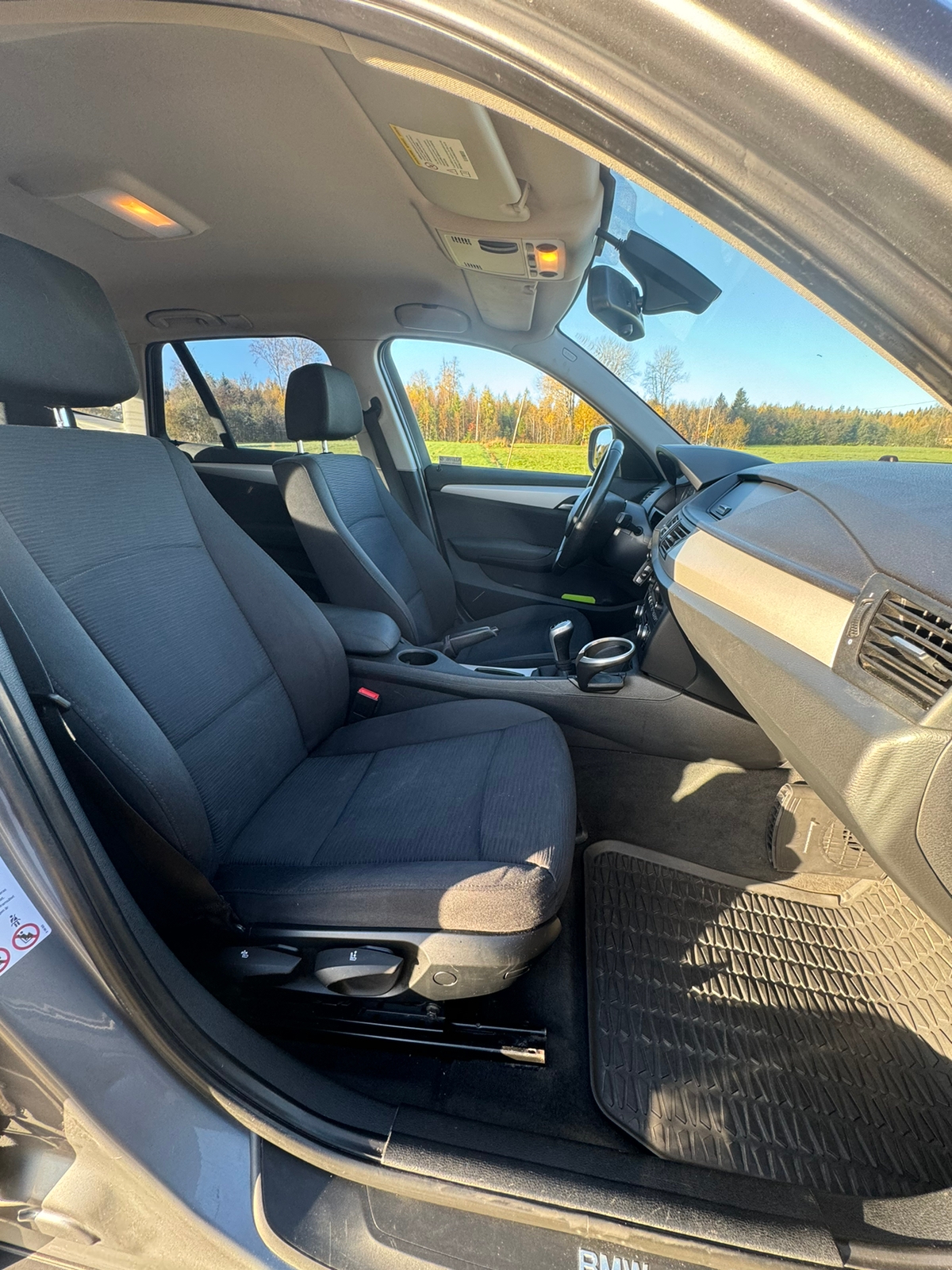 BMW X1 sDrive18d Manuell 2010, kuva 6/10
