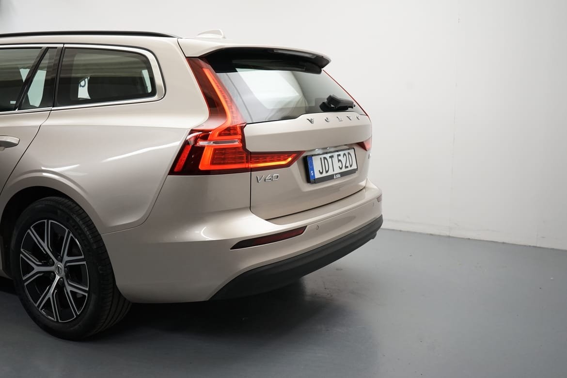 Volvo V60 B4 Bensin Core 2024, bild 3/10