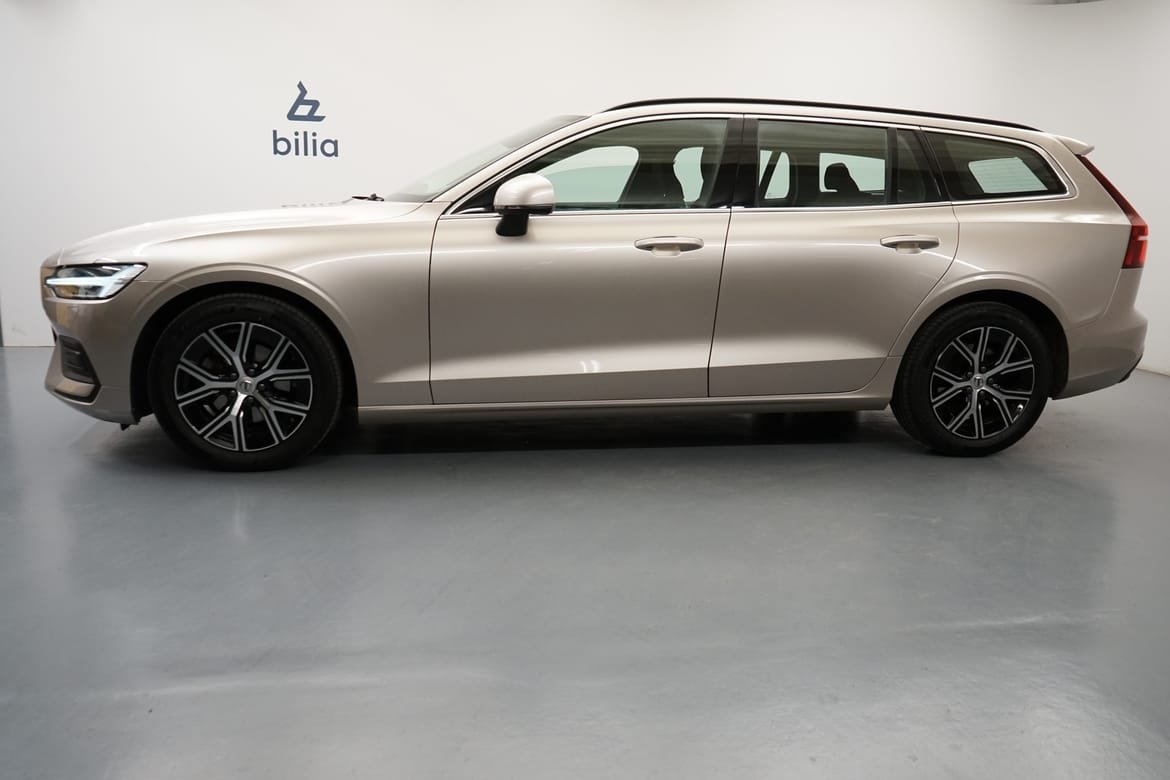 Volvo V60 B4 Bensin Core 2024, bild 2/10