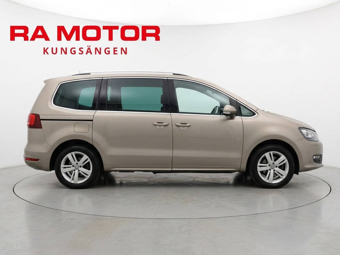 Volkswagen Sharan 2016, photo 4/10