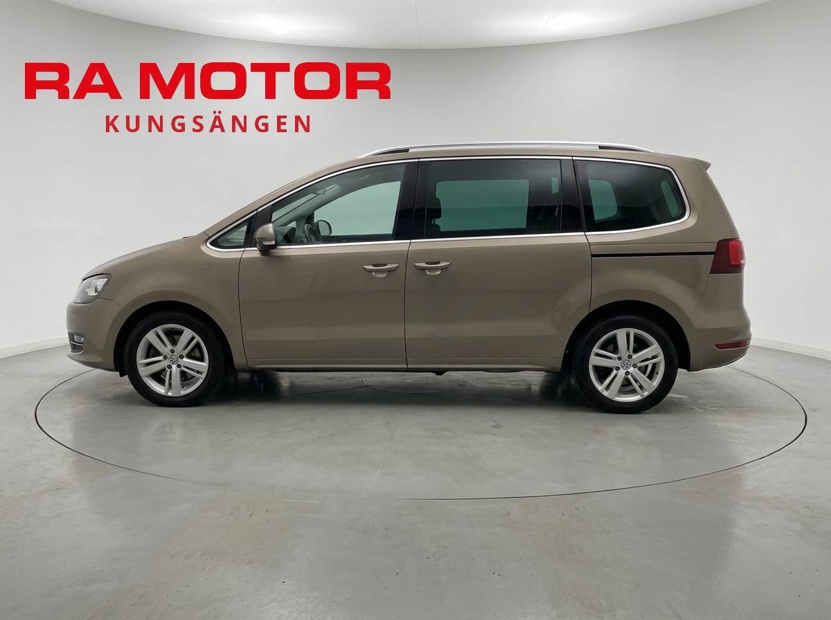 Volkswagen Sharan 2016, photo 5/10