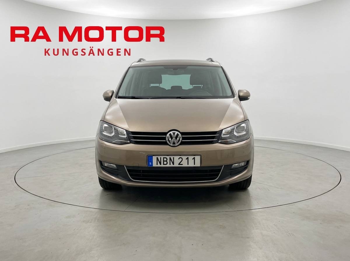 Volkswagen Sharan 2016, photo 6/10