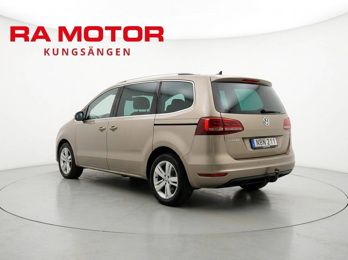 Volkswagen Sharan 2016, photo 2/10