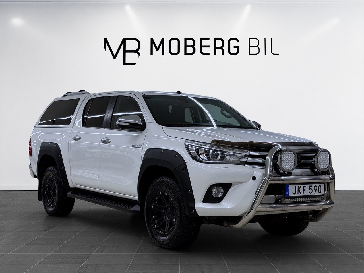 Toyota HiLux 2017, kuva 6/10