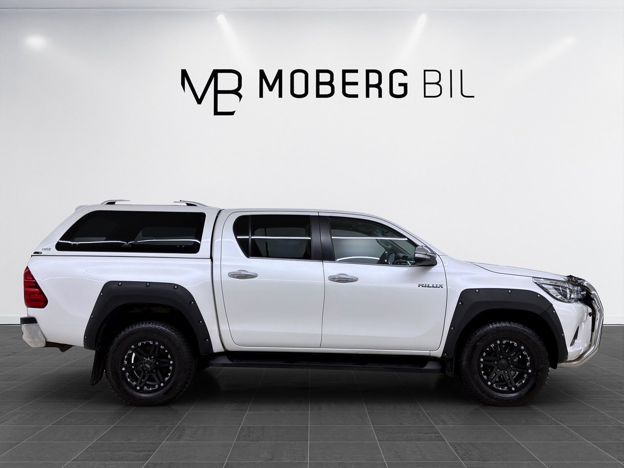 Toyota HiLux 2017, kuva 3/10